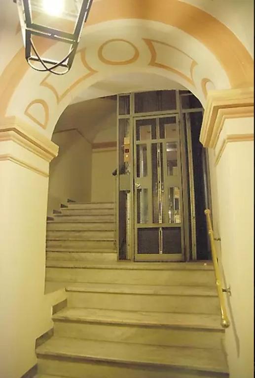 Elegant Apartment Near The Vatican And Piazza Navona Рим Экстерьер фото