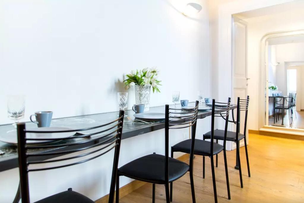 Elegant Apartment Near The Vatican And Piazza Navona Рим Экстерьер фото