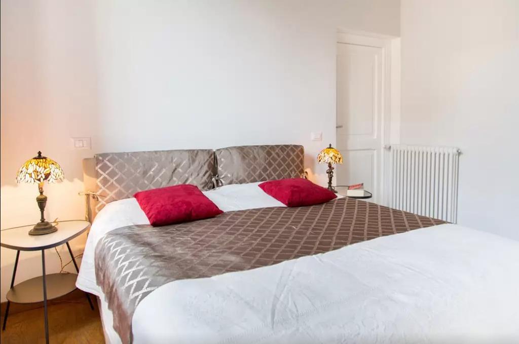 Elegant Apartment Near The Vatican And Piazza Navona Рим Экстерьер фото